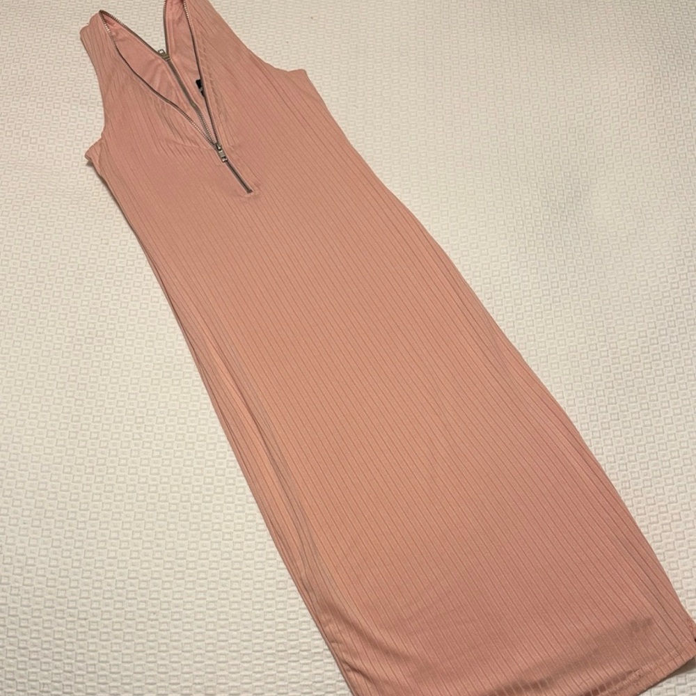 NWOT Hot & Delicious Elegant Pink Sleeveless Dress